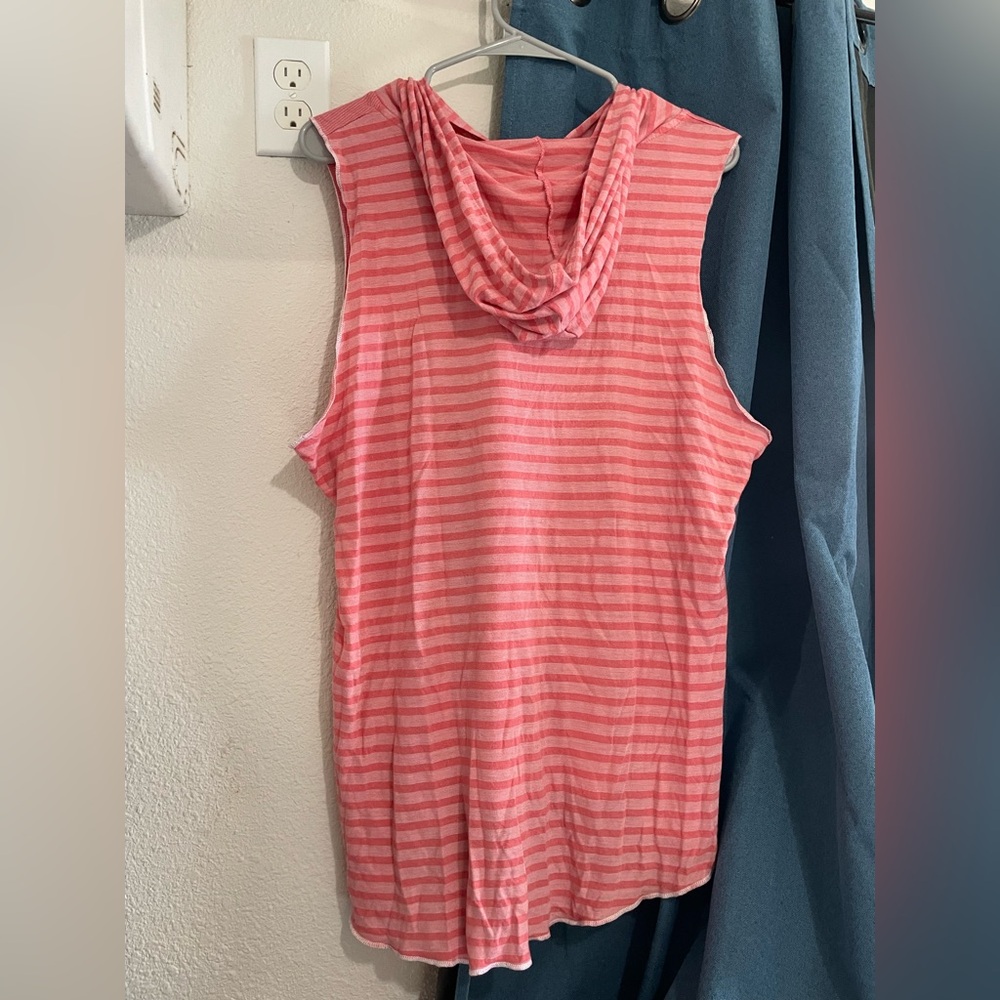 Women's Pink Sleeveless Tee with Silver Print - Picture 6 of 6